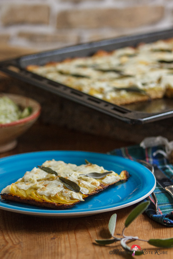 Tomate Mit Ziegenkase Uberbacken Und Zitronierter Buttersauce